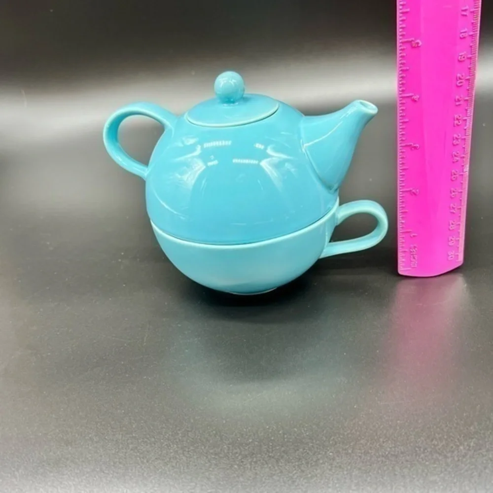NWOT Blue Tea for one cup new in open box